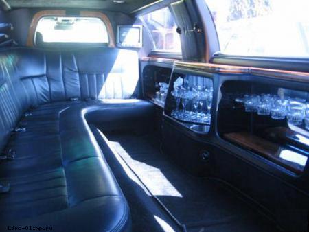     Lincoln Town Car